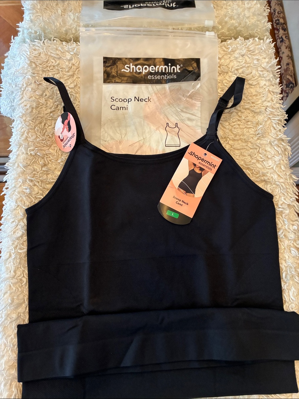 Shapermint Essentials Scoop Neck Cami - Black